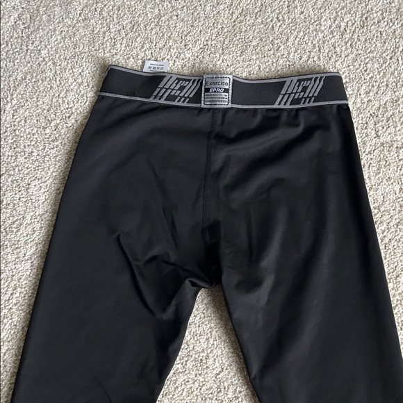 Base Layer/compression Pants - Picture 5 of 5